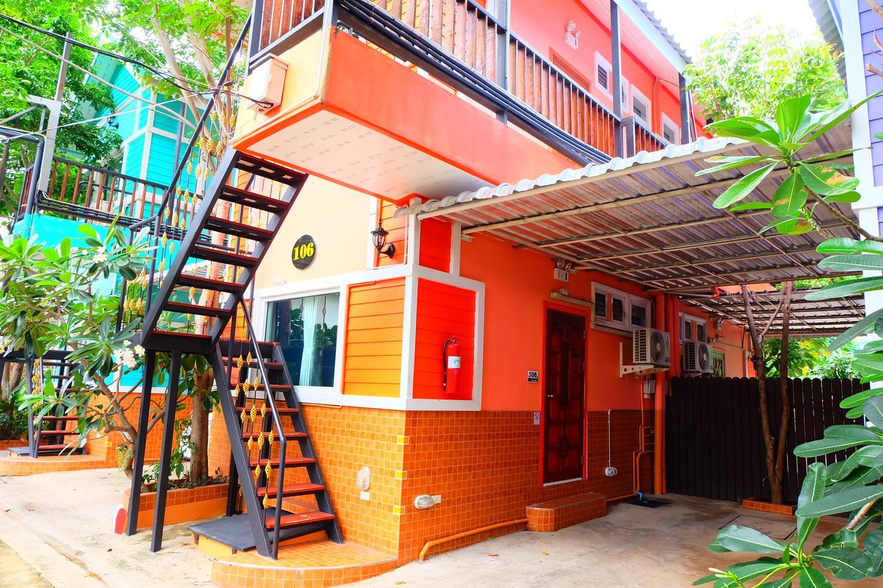 Rak Kun Resort 2 Nakhon Sawan Bagian luar foto