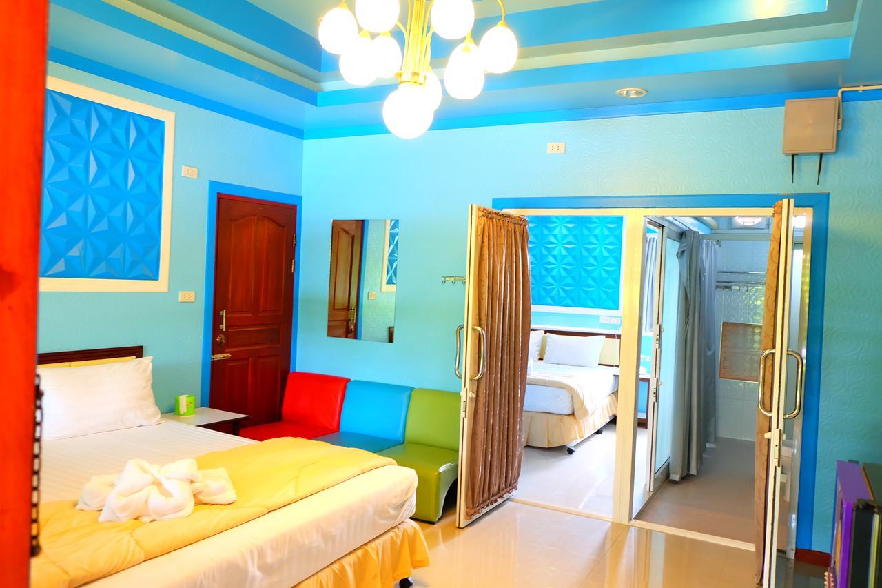 Rak Kun Resort 2 Nakhon Sawan Bagian luar foto