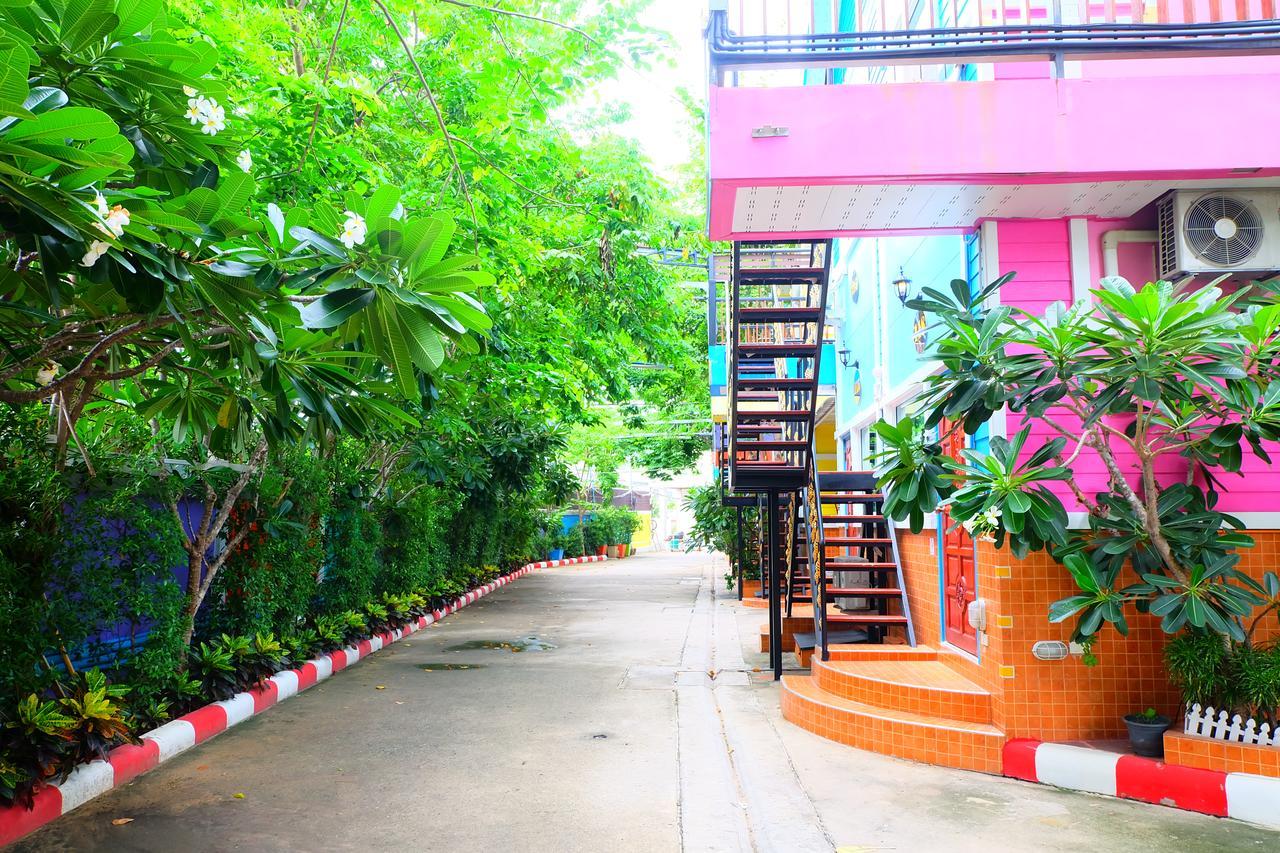 Rak Kun Resort 2 Nakhon Sawan Bagian luar foto