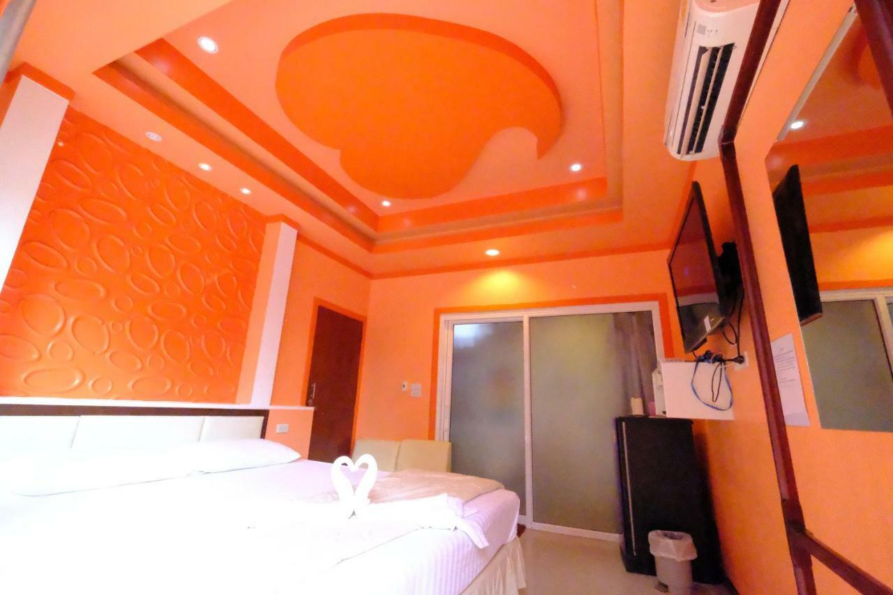 Rak Kun Resort 2 Nakhon Sawan Bagian luar foto
